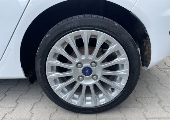 Ford Fiesta cena 29990 przebieg: 184000, rok produkcji 2013 z Skawina małe 232